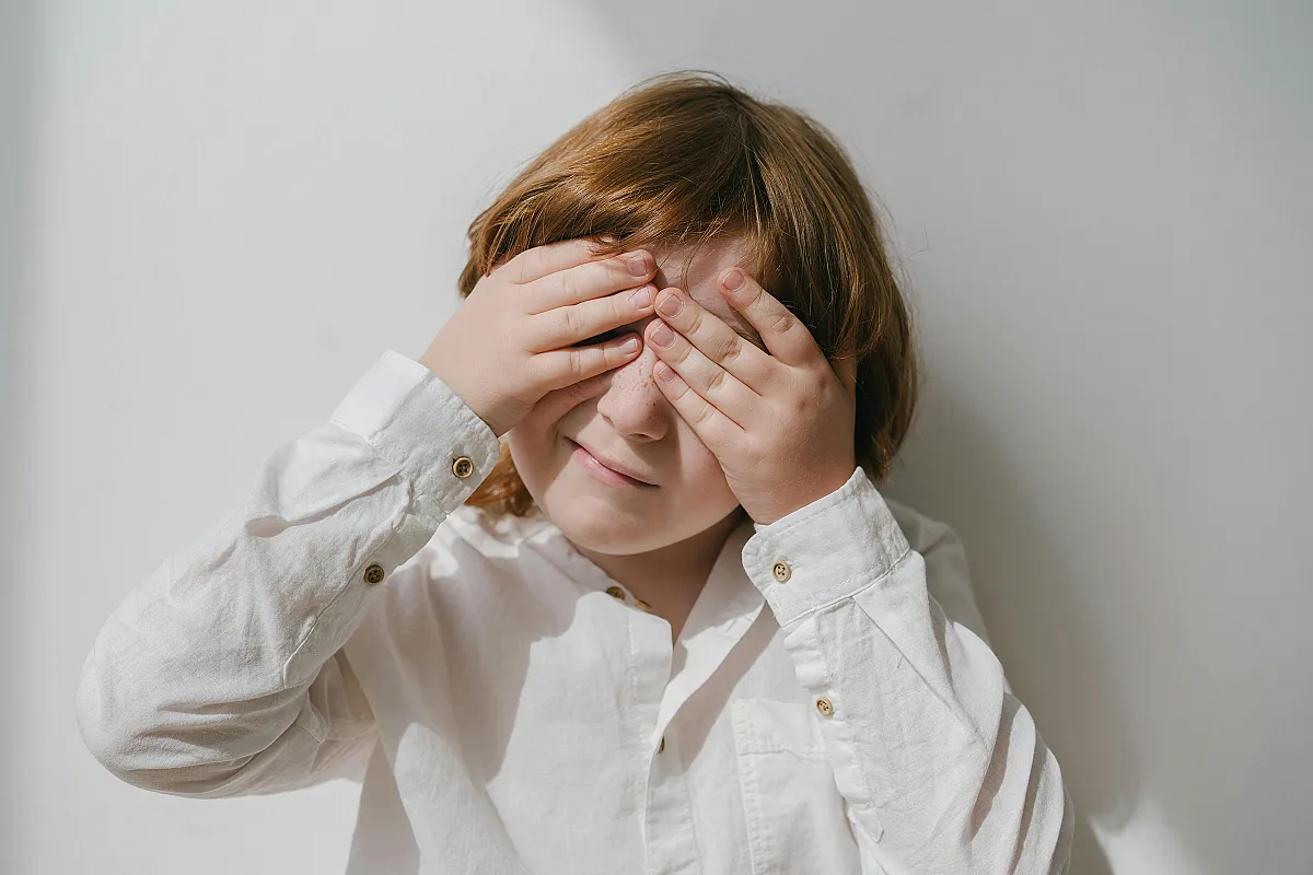 Timidez infantil: causas e maneiras de superar