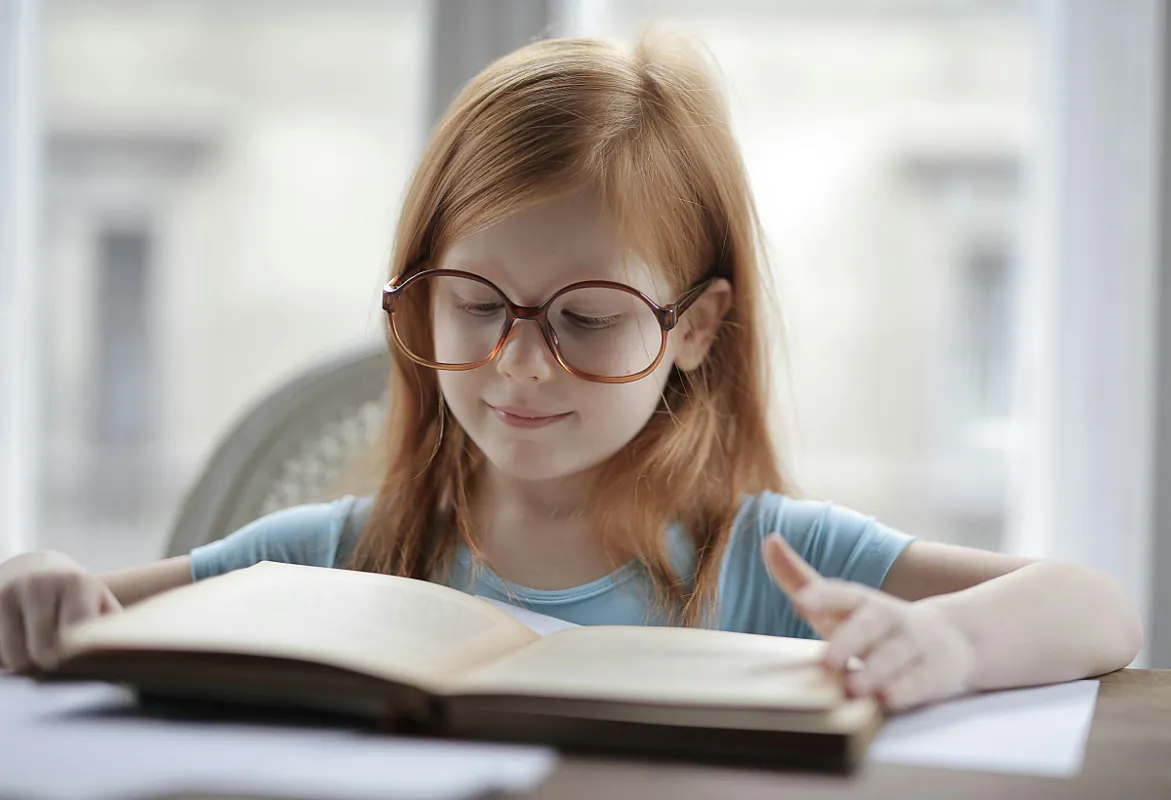 10 livros interessantes para adolescentes: desenvolver o pensamento, a imaginação e a personalidade